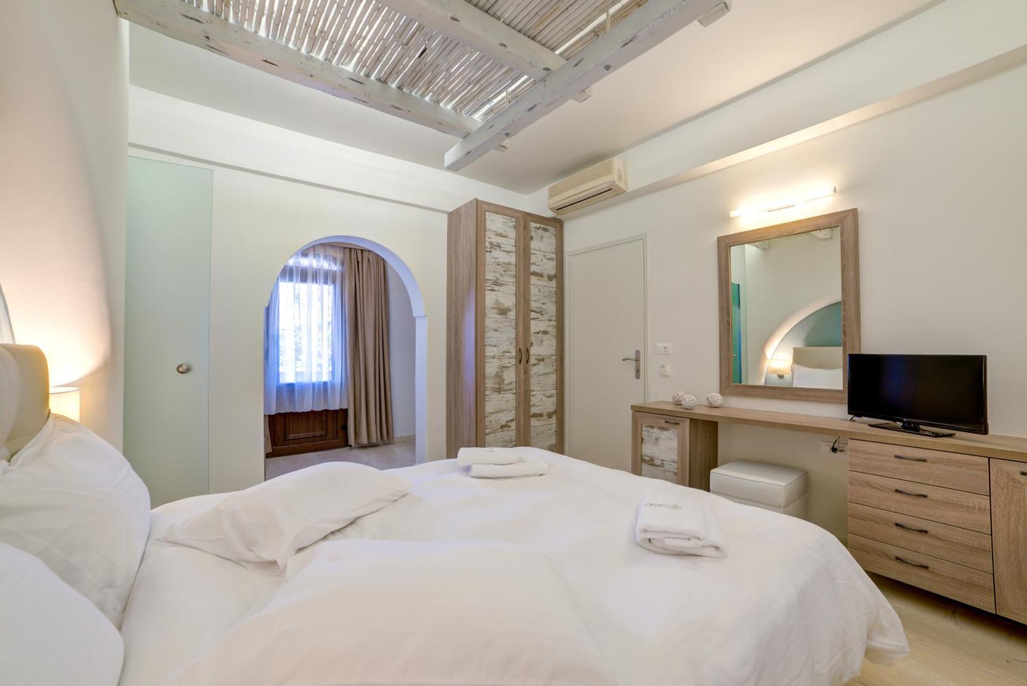 Ifestos Villa Фира Стая снимка