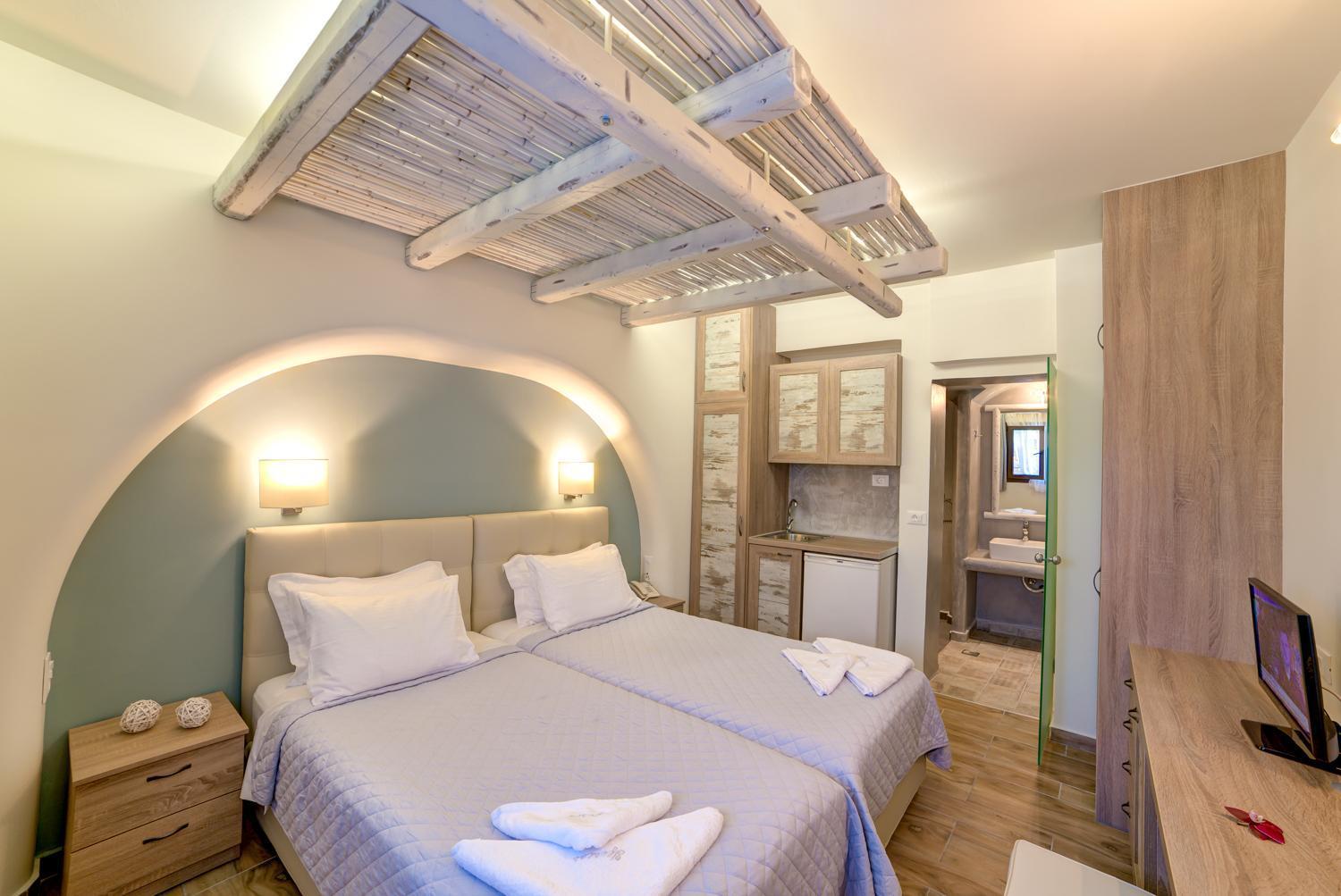 Ifestos Villa Фира Екстериор снимка