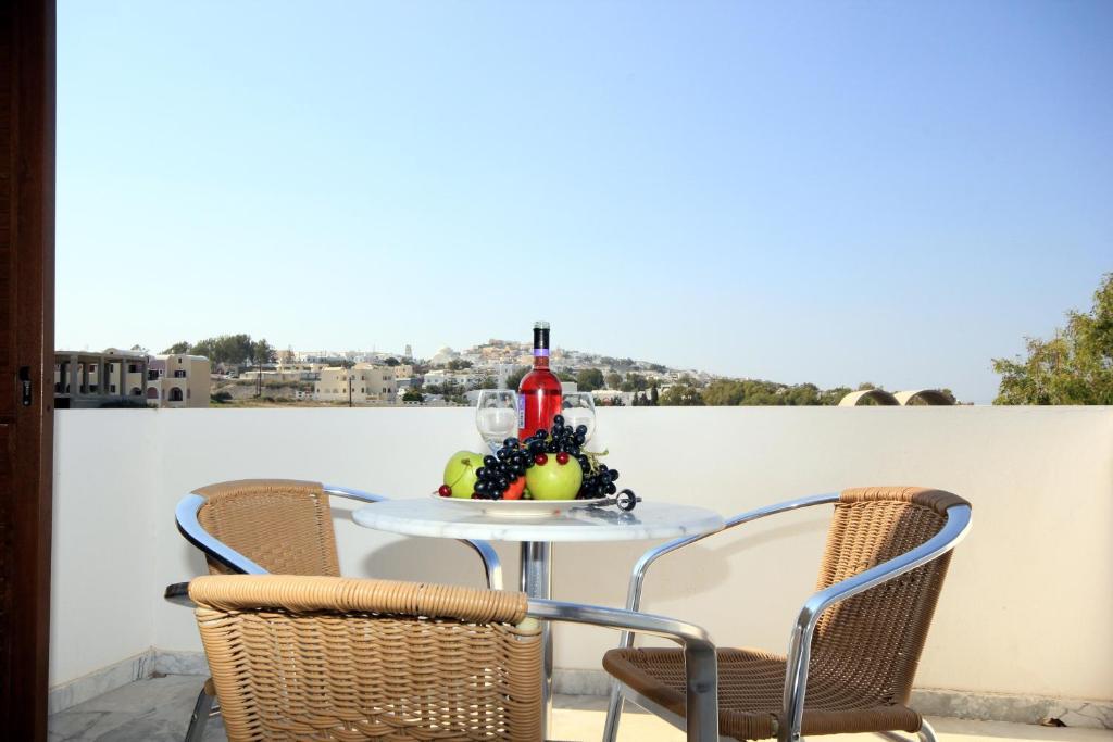 Ifestos Villa Фира Стая снимка