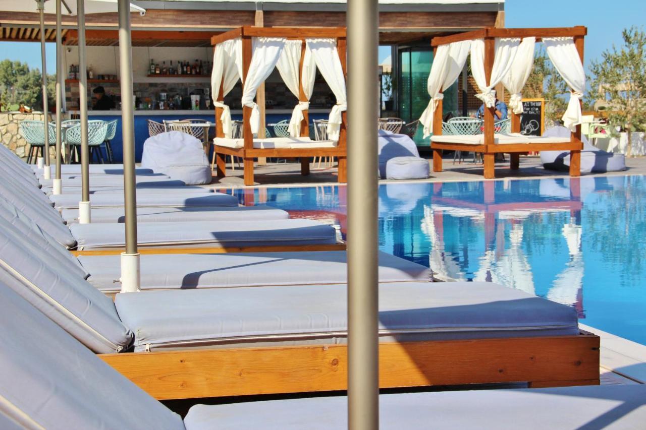Ifestos Villa Фира Екстериор снимка
