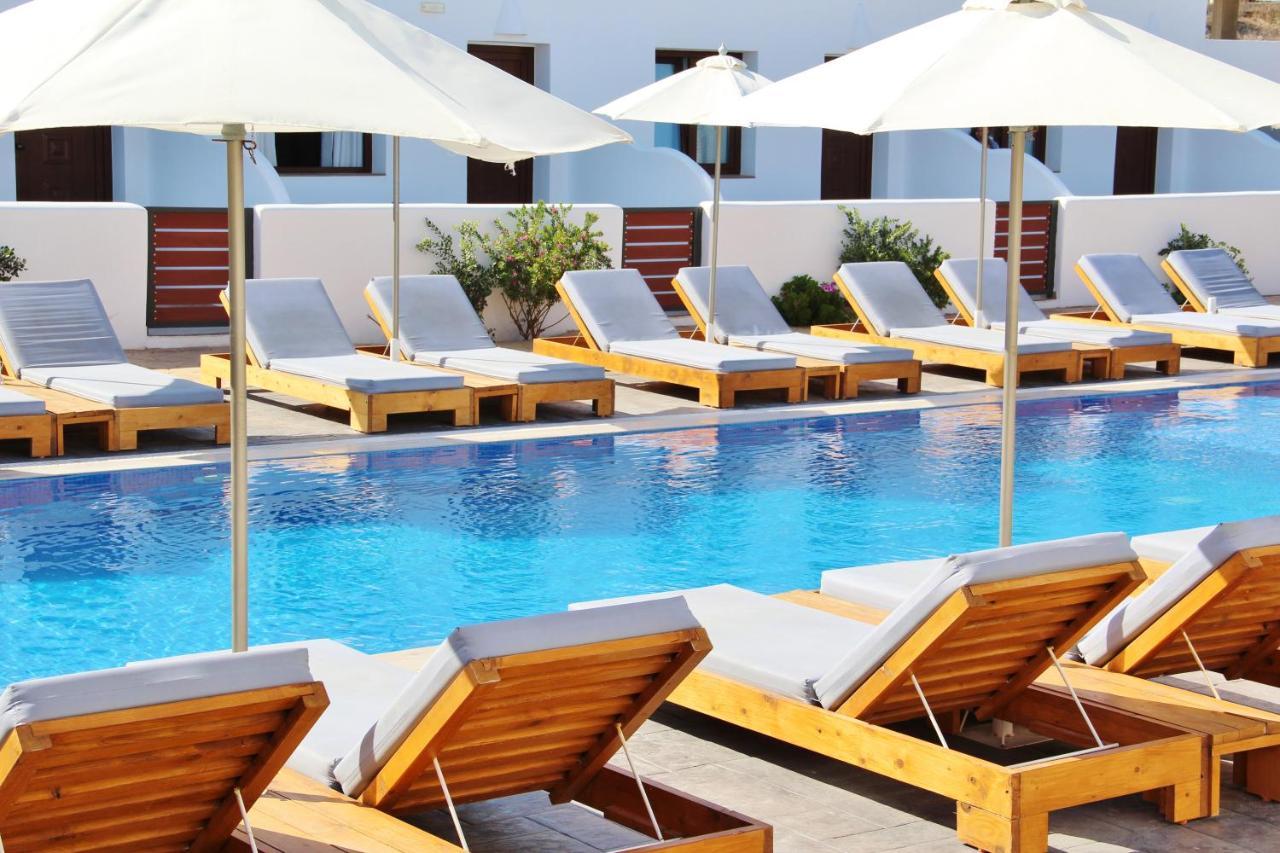 Ifestos Villa Фира Екстериор снимка