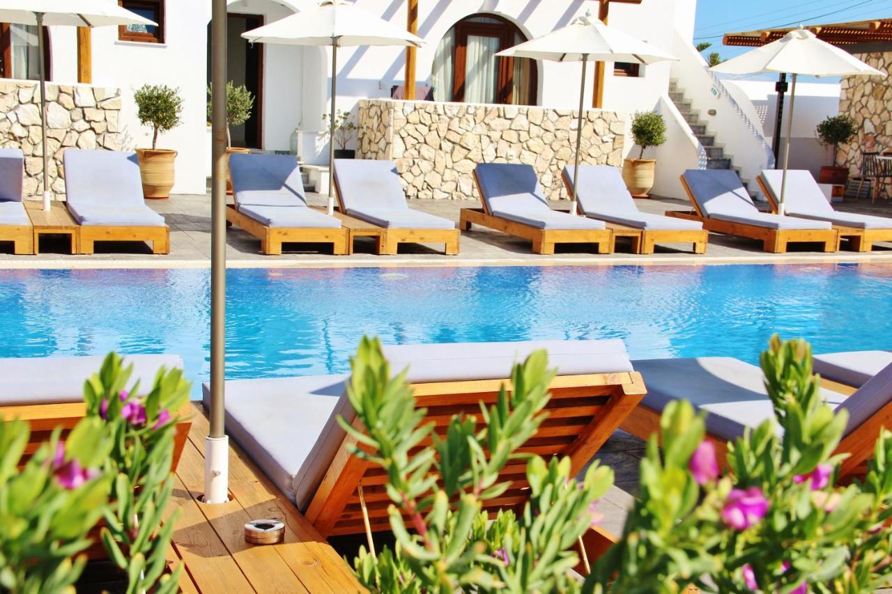 Ifestos Villa Фира Екстериор снимка